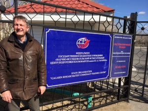 Chris outside the Gagarin Research and Test Cosmonaut Centre where Scott and his crew have been housed in quarantine.
